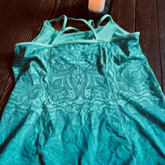 Athleta exercise top size XL - Picture 2 of 4